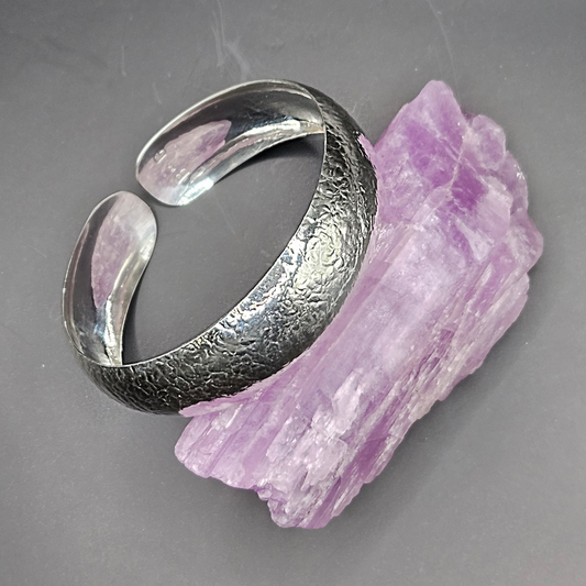 3/4" Continuous Cuff 2 - Textured